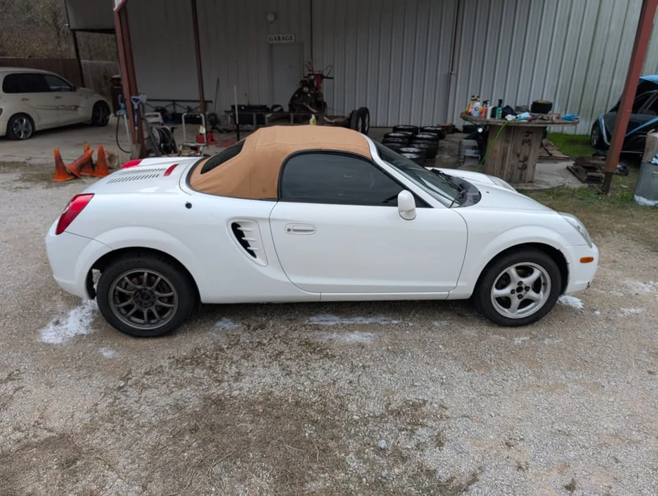2003 Toyota MR2 Spyder/MR-S - Image 3 of 15