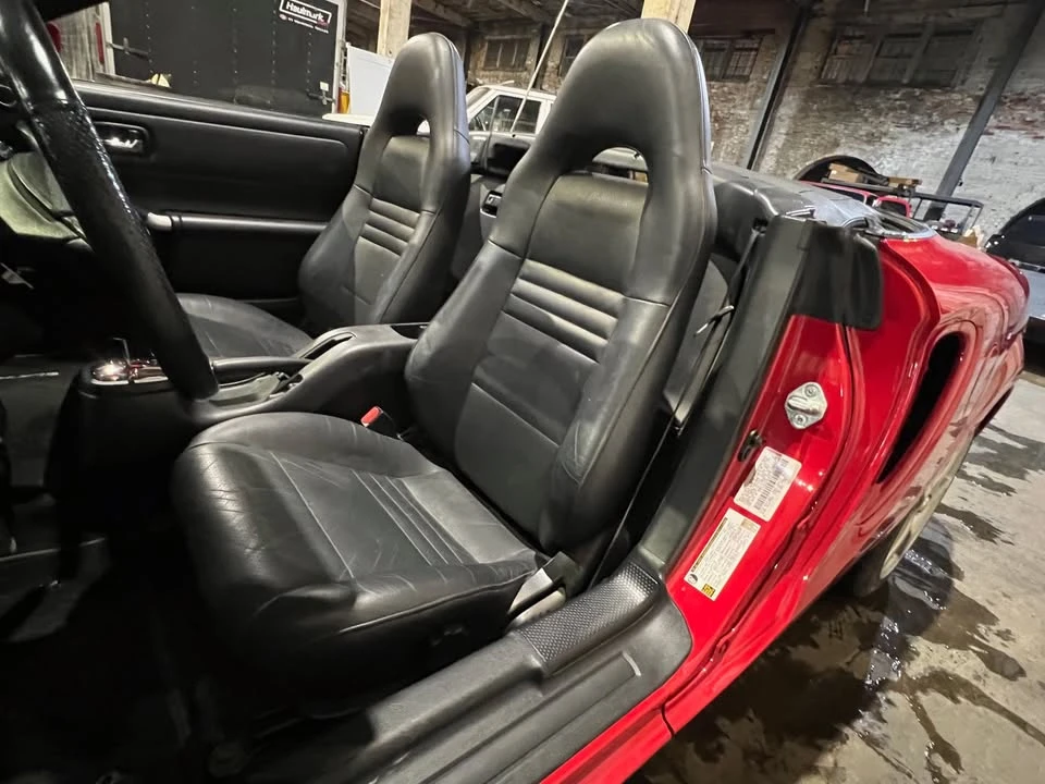 2003 Toyota MR2 Spyder/MR-S - Image 8 of 10