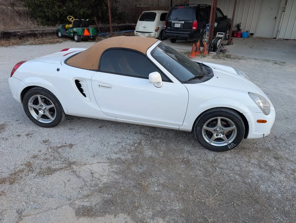 2003 Toyota MR2 Spyder/MR-S - Image 3 of 11