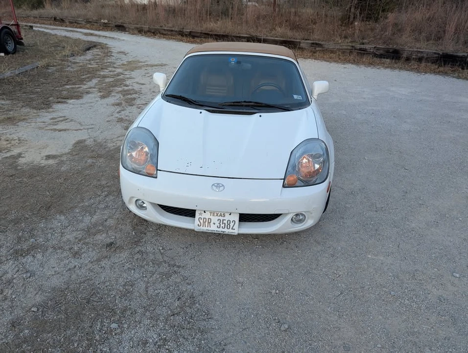 2003 Toyota MR2 Spyder/MR-S - Image 2 of 11