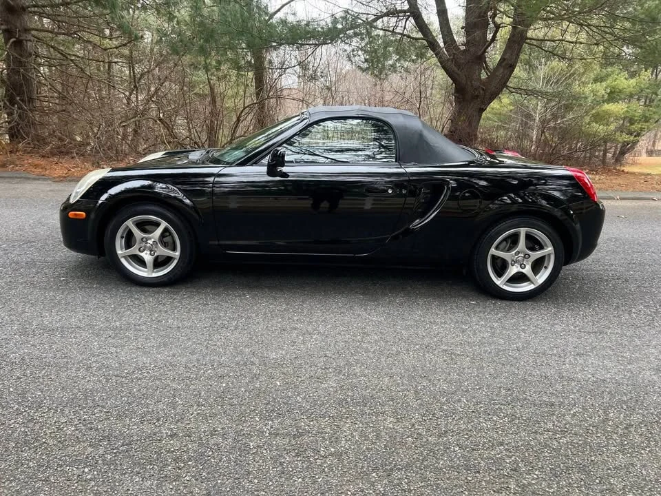2003 Toyota MR2 Spyder/MR-S - Image 10 of 20