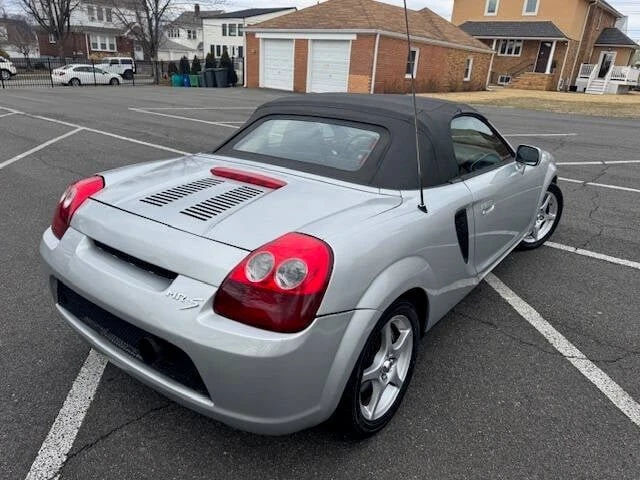2003 Toyota MR2 Spyder/MR-S - Image 5 of 14