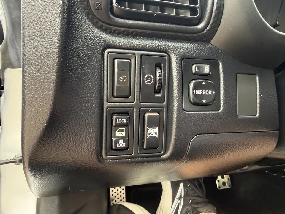 2003 Toyota MR2 Spyder/MR-S - Image 18 of 20
