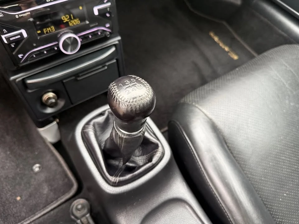 2003 Toyota MR2 Spyder/MR-S - Image 19 of 20