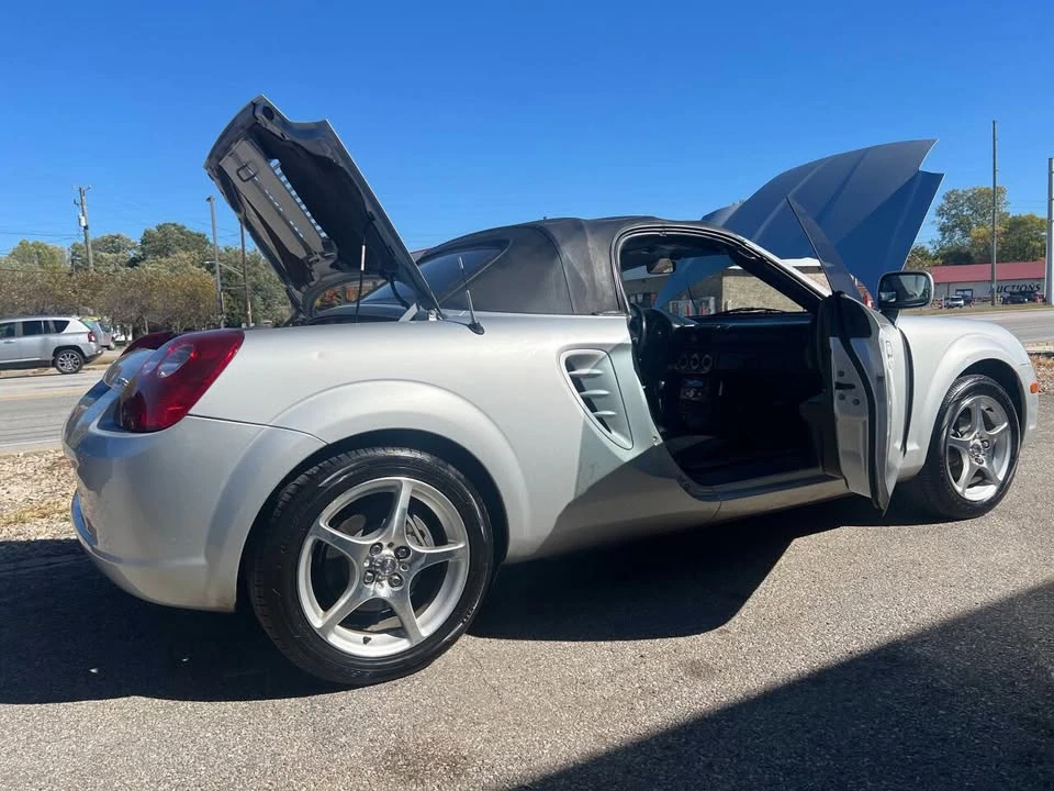 2003 Toyota MR2 Spyder/MR-S - Image 8 of 20