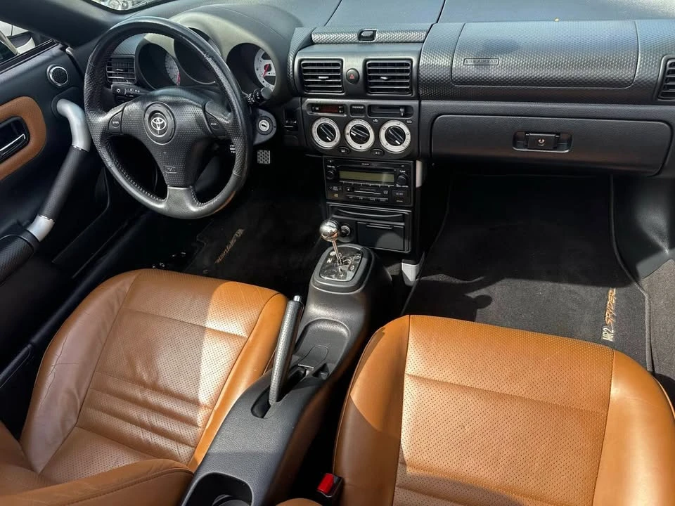 2003 Toyota MR2 Spyder/MR-S - Image 10 of 10