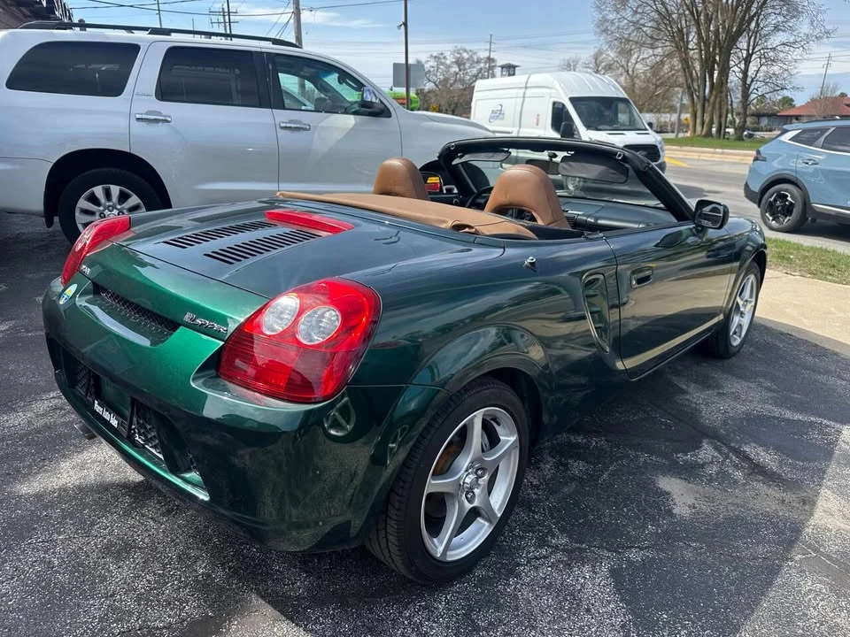 2003 Toyota MR2 Spyder/MR-S - Image 9 of 10