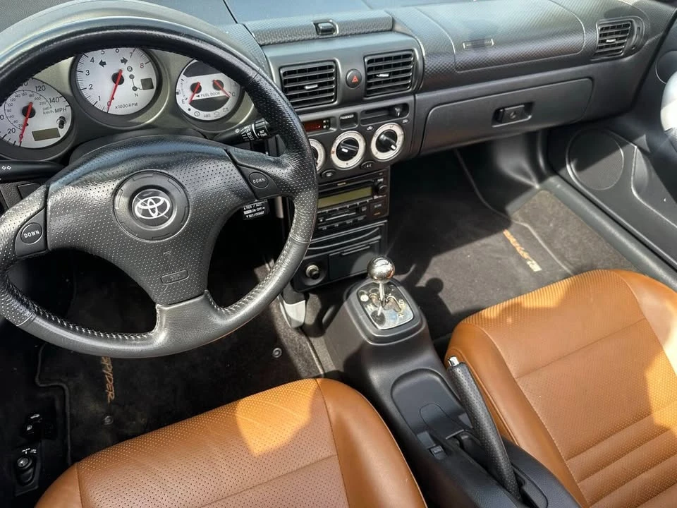 2003 Toyota MR2 Spyder/MR-S - Image 2 of 10