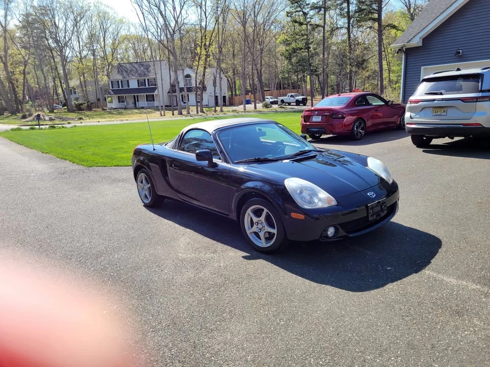 2003 Toyota MR2 Spyder/MR-S - Image 2 of 6