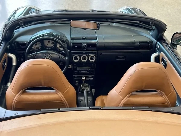 2003 Toyota MR2 Spyder/MR-S - Image 9 of 10