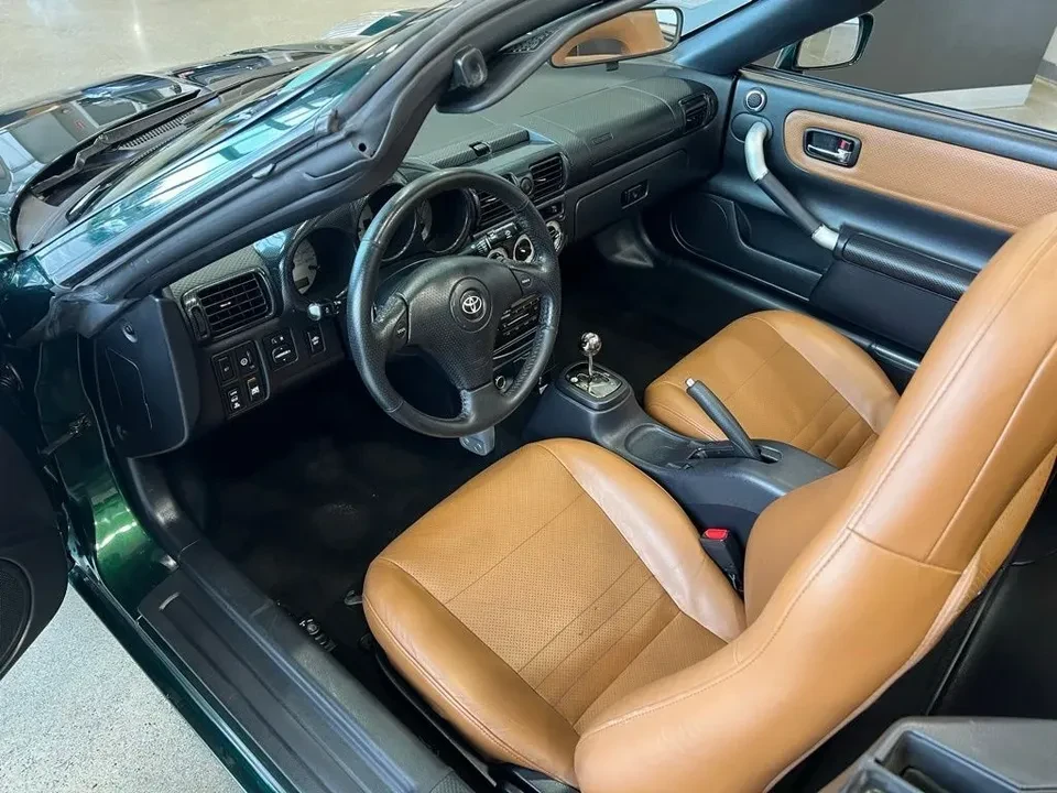 2003 Toyota MR2 Spyder/MR-S - Image 6 of 13