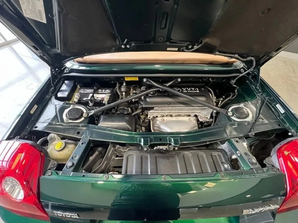 2003 Toyota MR2 Spyder/MR-S - Image 13 of 13