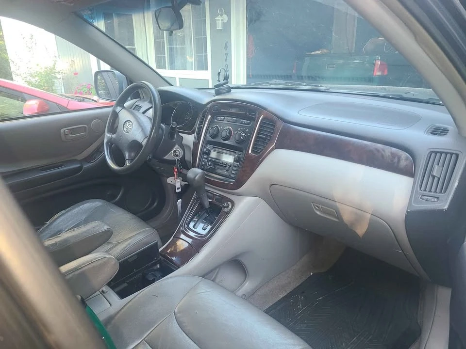 2003 Toyota Highlander - Image 3 of 11
