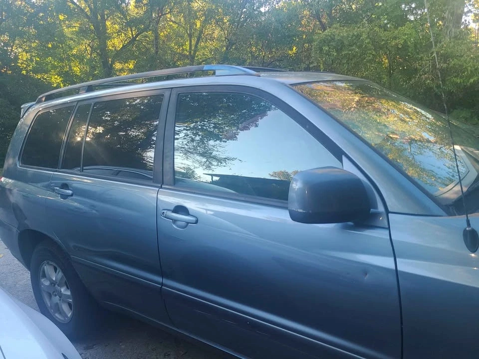 2003 Toyota Highlander - Image 2 of 11