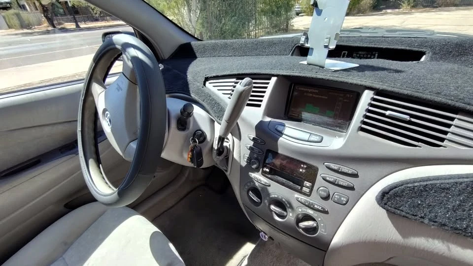 2003 Toyota Prius 1st Gen - Image 7 of 8