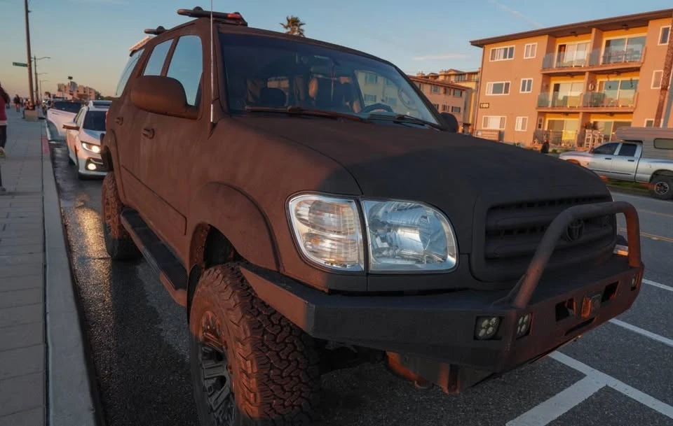 2003 Toyota Sequoia 1st Gen - Image 10 of 19