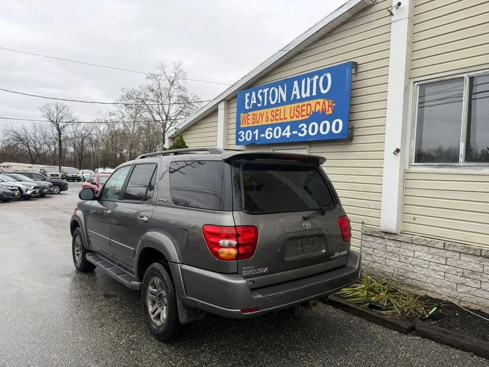 2003 Toyota Sequoia 1st Gen - Image 5 of 19