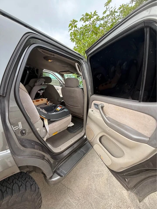 2003 Toyota Sequoia 1st Gen - Image 5 of 9