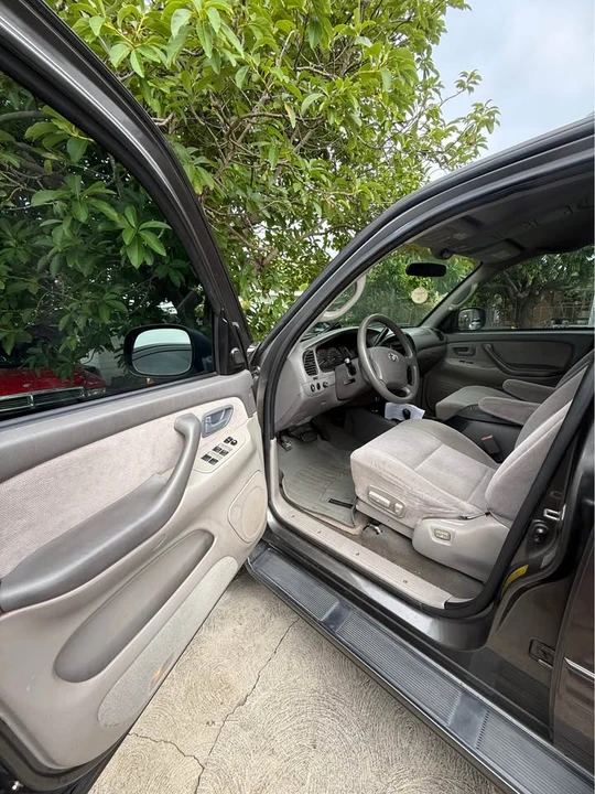 2003 Toyota Sequoia 1st Gen - Image 9 of 9