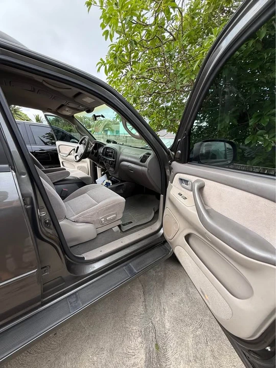 2003 Toyota Sequoia 1st Gen - Image 4 of 9