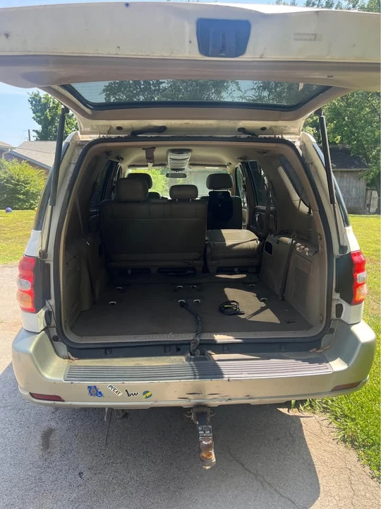 2003 Toyota Sequoia 1st Gen - Image 2 of 3