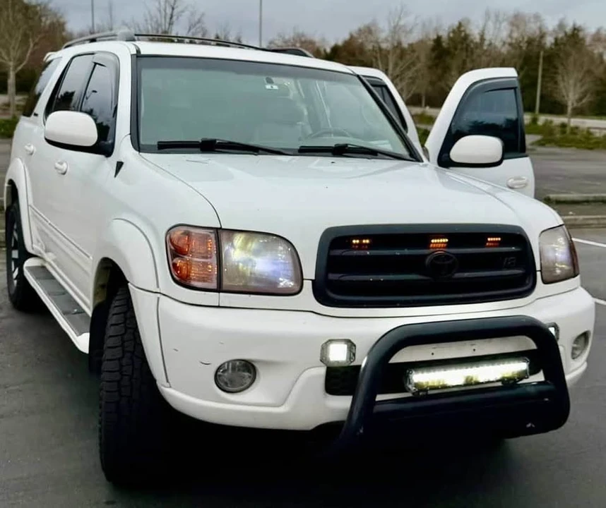 2003 Toyota Sequoia 1st Gen - Image 5 of 20