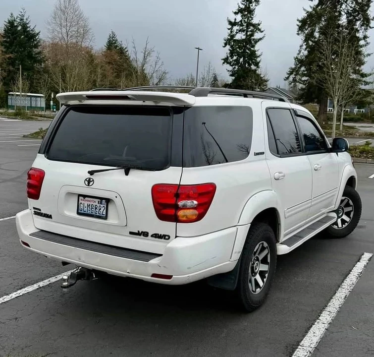 2003 Toyota Sequoia 1st Gen - Image 13 of 20