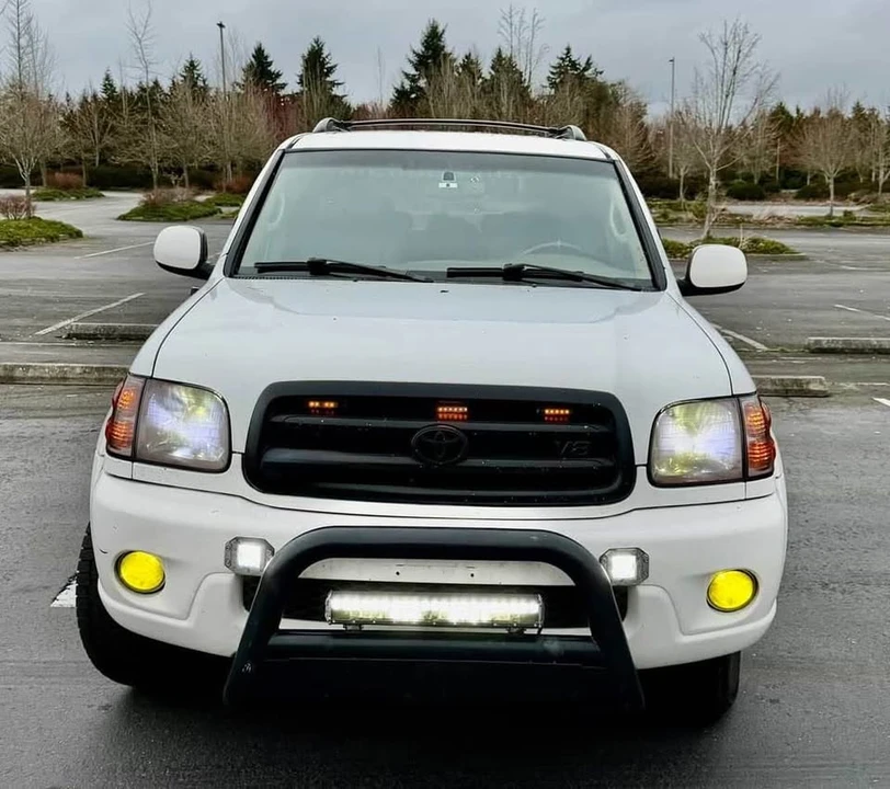 2003 Toyota Sequoia 1st Gen - Image 4 of 20