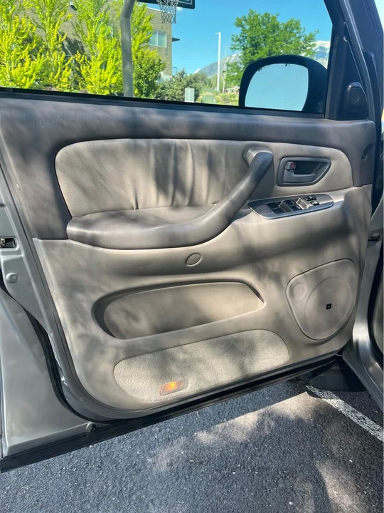 2003 Toyota Sequoia 1st Gen - Image 6 of 11