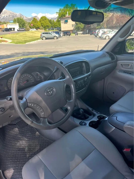 2003 Toyota Sequoia 1st Gen - Image 7 of 11
