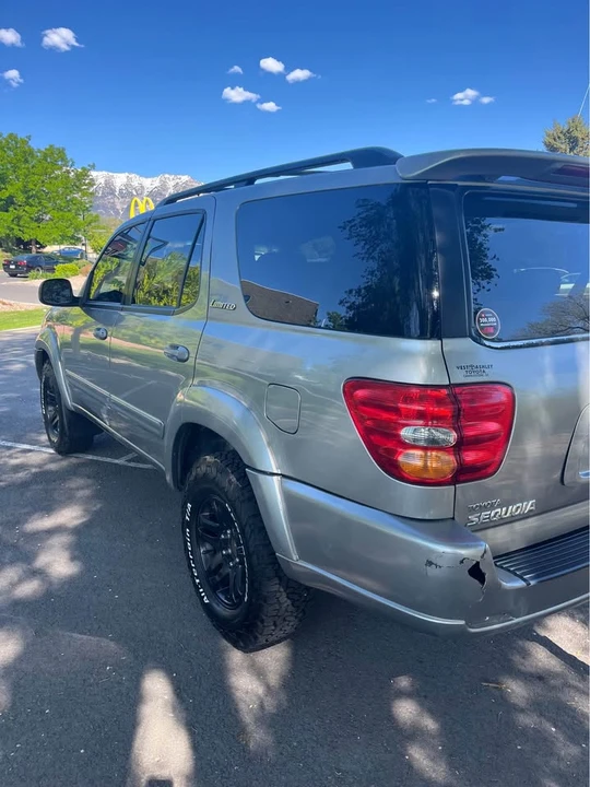 2003 Toyota Sequoia 1st Gen - Image 3 of 11