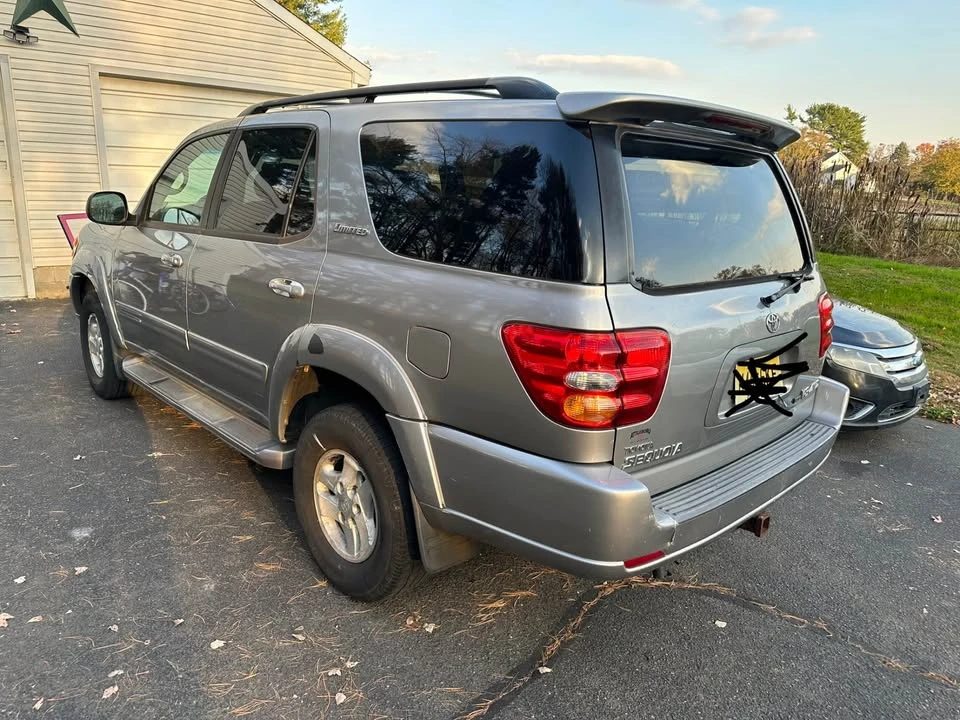2003 Toyota Sequoia 1st Gen - Image 6 of 20