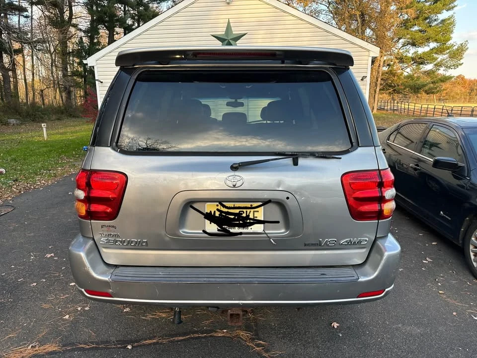 2003 Toyota Sequoia 1st Gen - Image 5 of 20