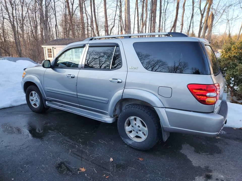 2003 Toyota Sequoia 1st Gen - Image 5 of 14