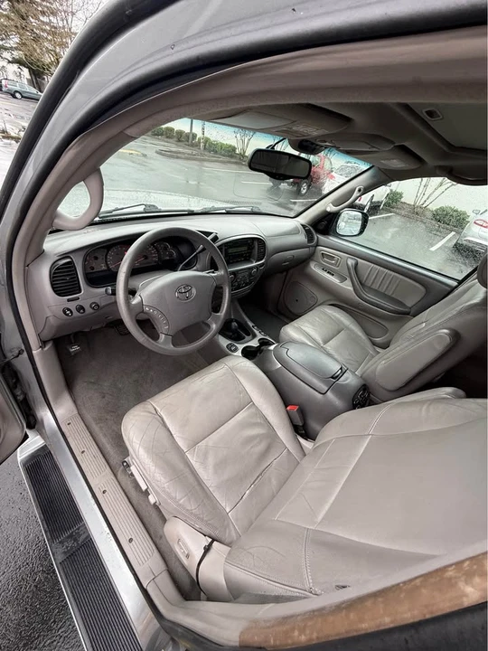2003 Toyota Sequoia 1st Gen - Image 10 of 15