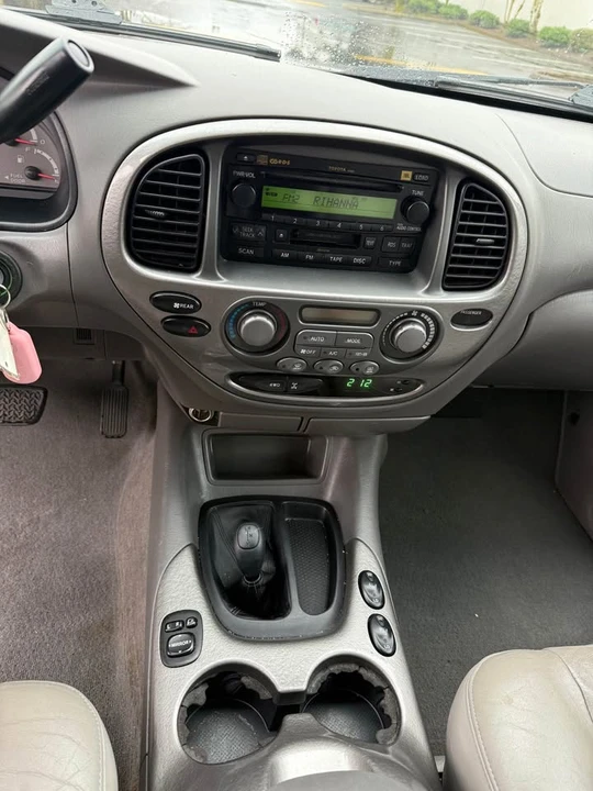 2003 Toyota Sequoia 1st Gen - Image 15 of 15