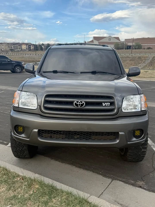 2003 Toyota Sequoia 1st Gen - Image 2 of 10