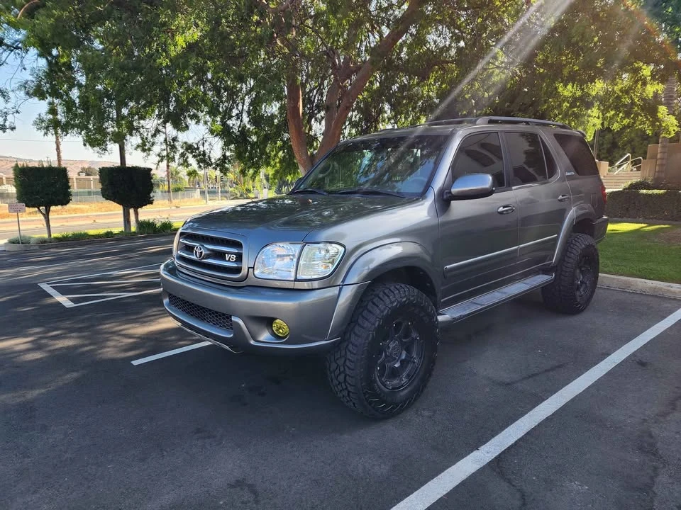 2003 Toyota Sequoia 1st Gen - Image 10 of 13