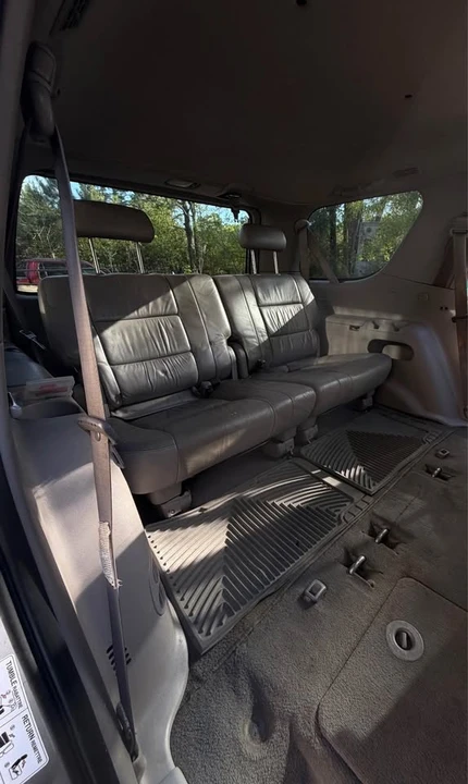 2003 Toyota Sequoia 1st Gen - Image 8 of 9