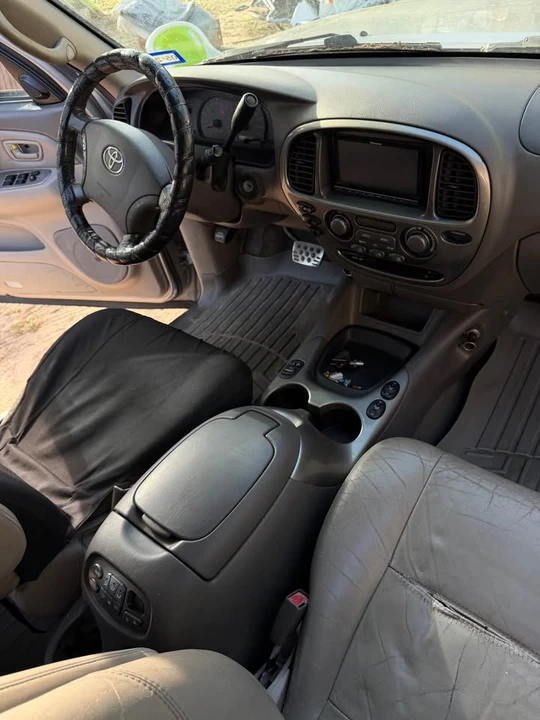2003 Toyota Sequoia 1st Gen - Image 5 of 9
