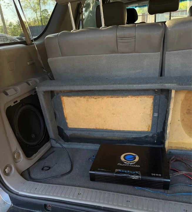 2003 Toyota Sequoia 1st Gen - Image 9 of 9