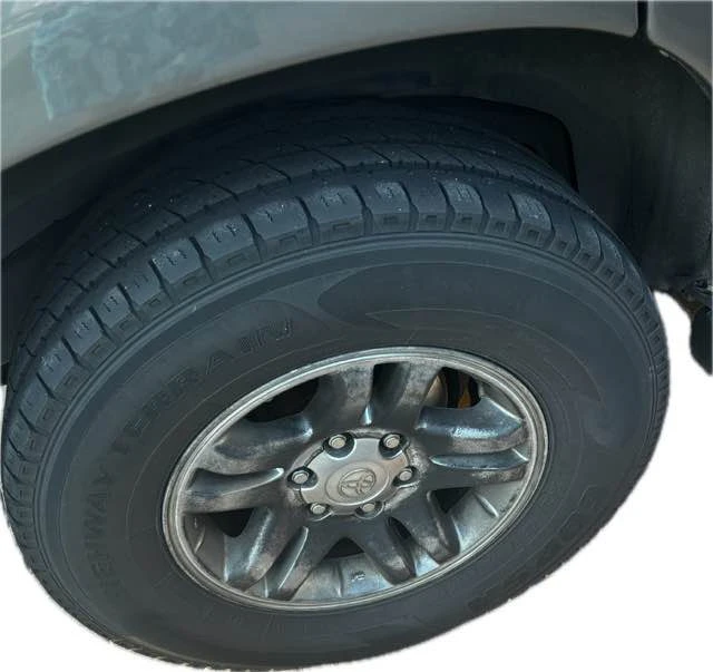 2003 Toyota Sequoia 1st Gen - Image 4 of 4