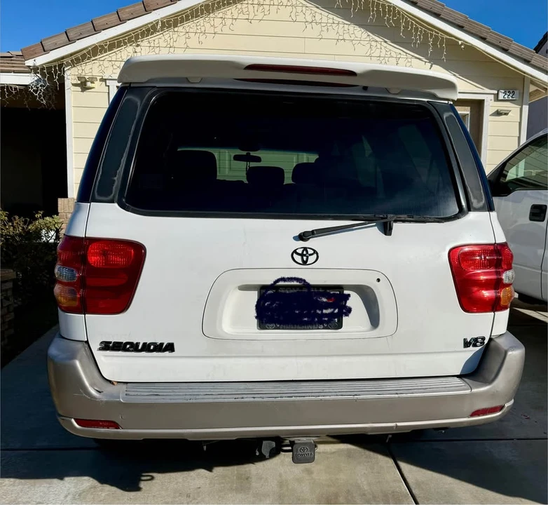 2003 Toyota Sequoia 1st Gen - Image 9 of 9