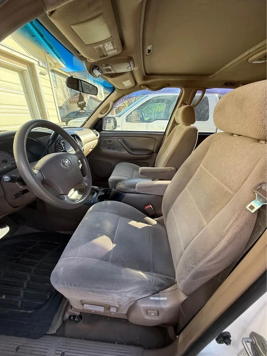 2003 Toyota Sequoia 1st Gen - Image 4 of 9