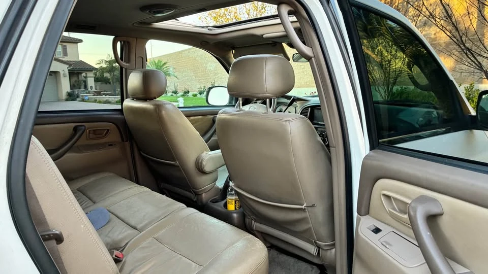 2003 Toyota Sequoia 1st Gen - Image 16 of 18