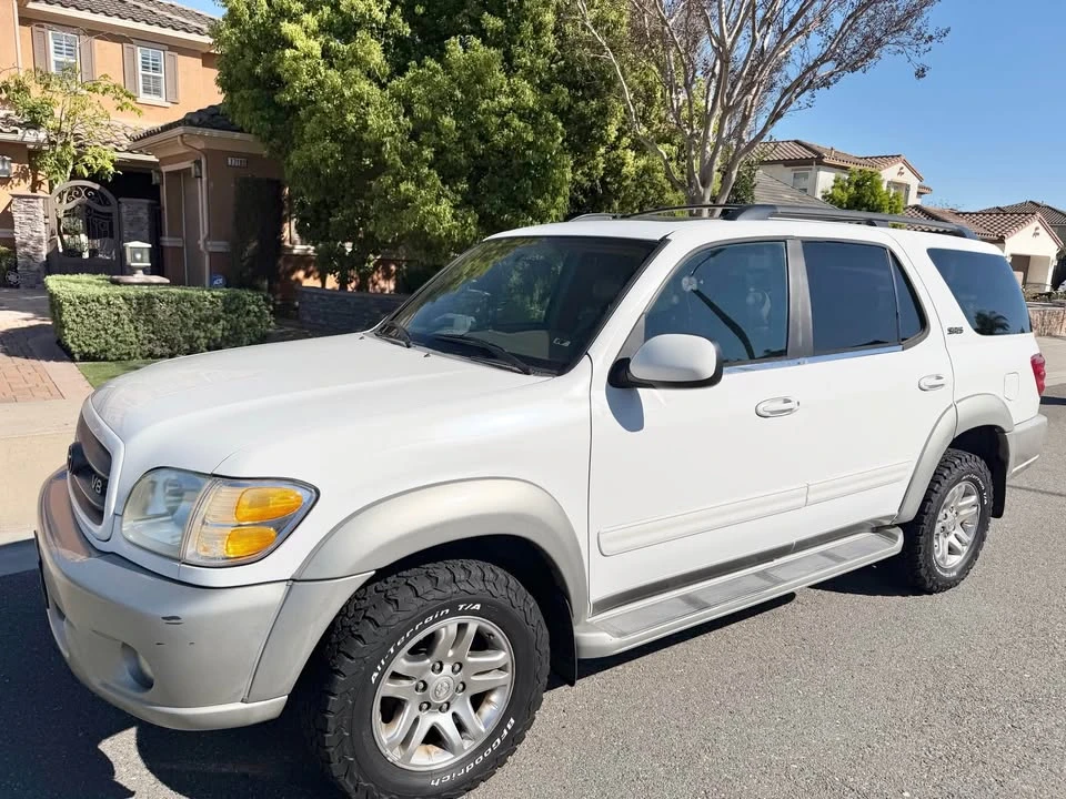 2003 Toyota Sequoia 1st Gen - Image 2 of 18