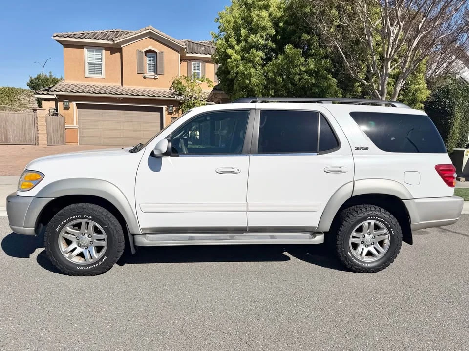 2003 Toyota Sequoia 1st Gen - Image 13 of 18