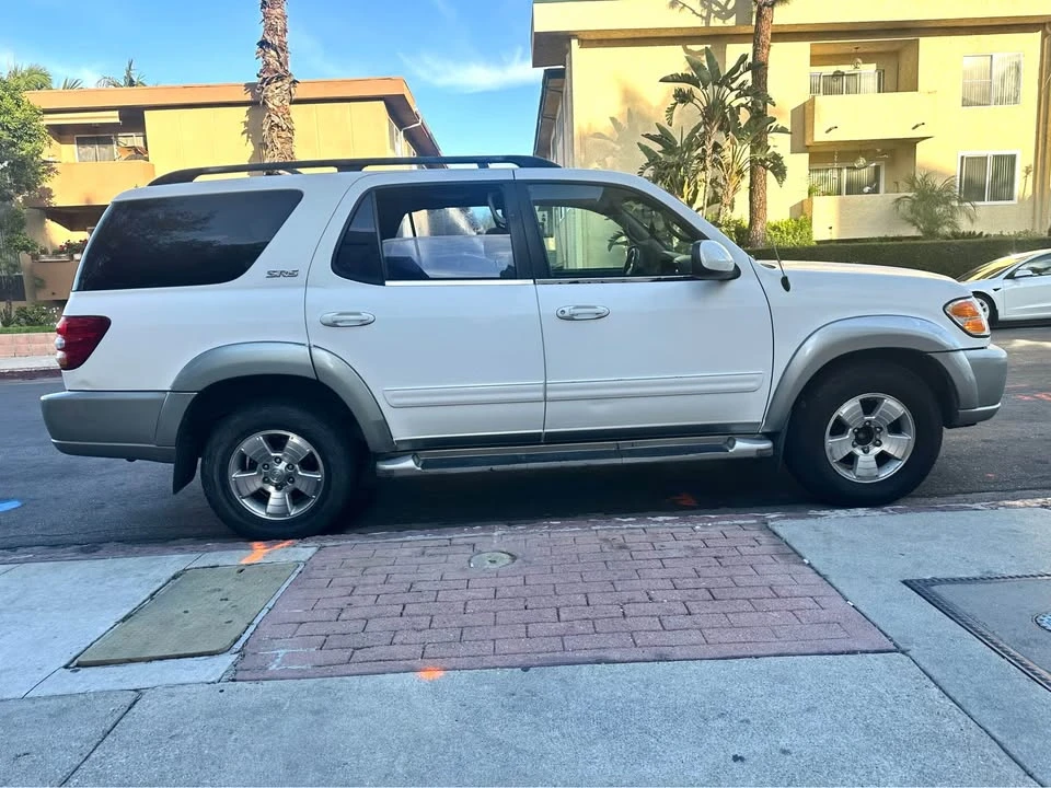 2003 Toyota Sequoia 1st Gen - Image 6 of 16