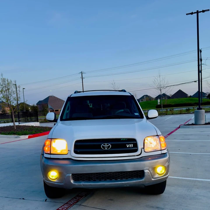 2003 Toyota Sequoia 1st Gen - Image 8 of 9