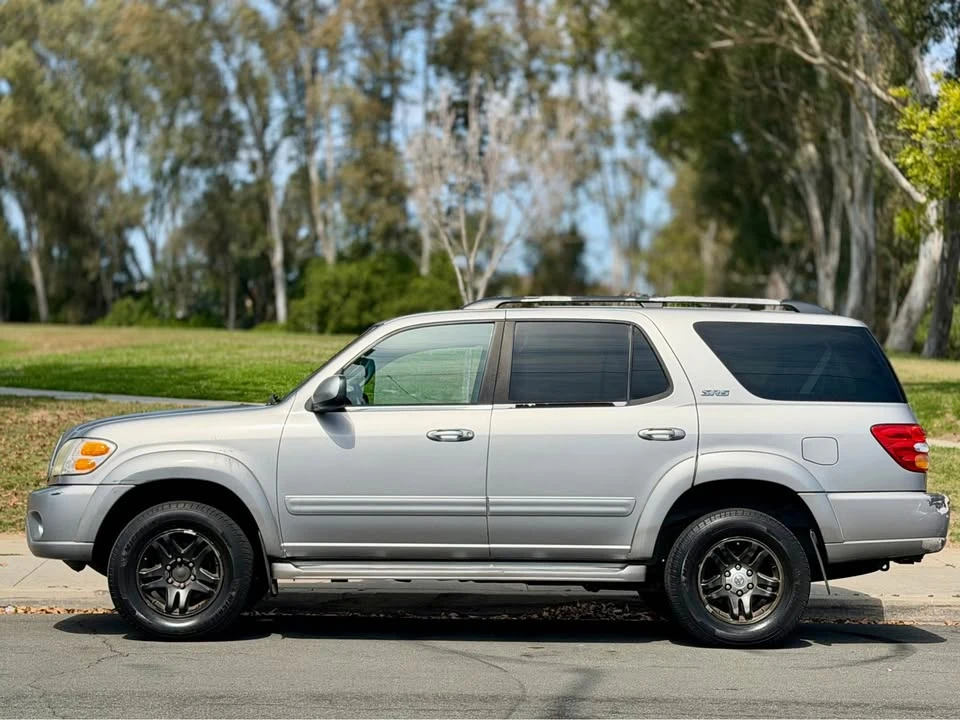 2003 Toyota Sequoia 1st Gen - Image 8 of 17
